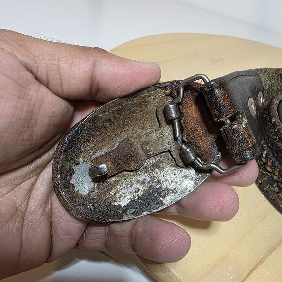 Vintage Distressed Leather Belt & Buckle Oval Shaped Buckle W Letter H Size 38 - Picture 8 of 15